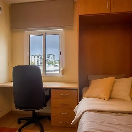 Quarto em Acomodações Particulares Alojamento Chela Laranjeiro (Lisbon)